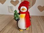 Mooi Kerstmis Beeld van een Pinguin met Muts Sjaal Keramiek, Verzenden, Zo goed als nieuw