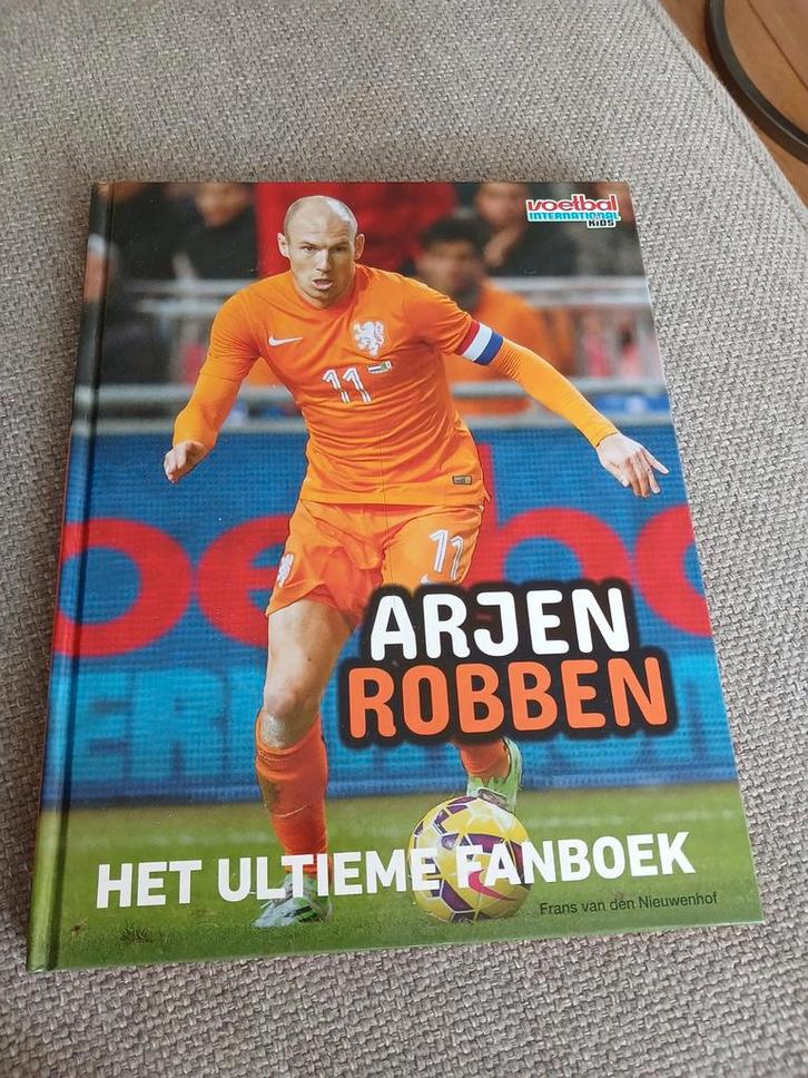 Arjen Robben - Het Ultieme Fanboek, Boeken, Sportboeken, Zo goed als nieuw, Balsport, Ophalen of Verzenden