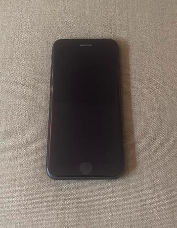 Iphone 7 32GB te koop, in goede staat beschikbaar voor biedingen