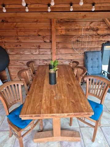 Massief Teakhout tafel en stoelen beschikbaar voor biedingen