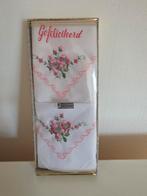 2 Vintage zakdoekjes zakdoeken gefeliciteerd originele doos, Ophalen of Verzenden, Nieuw