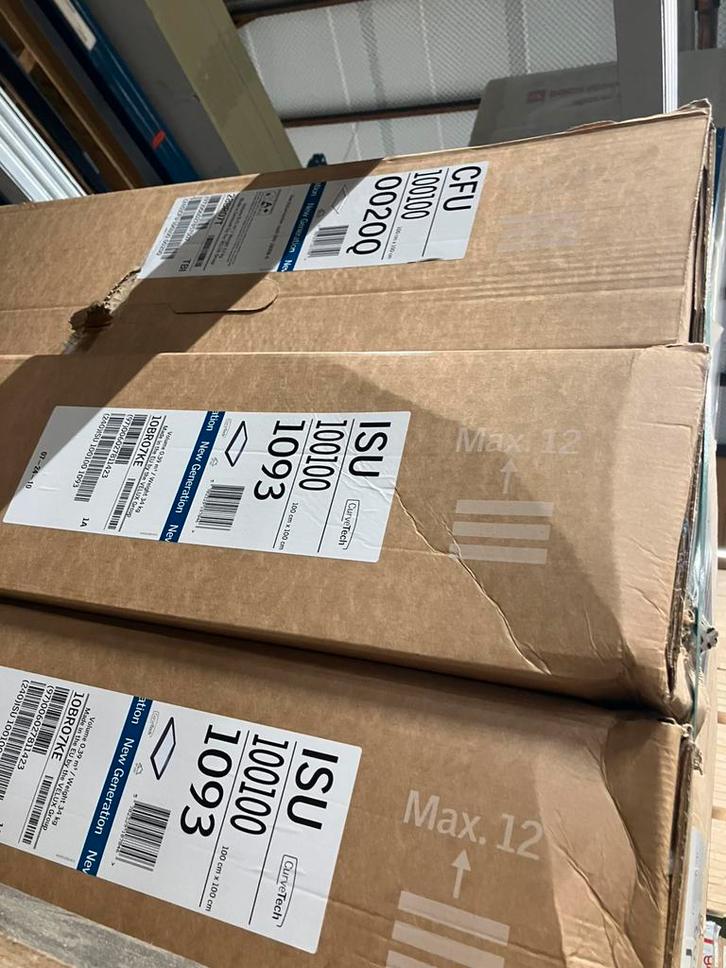 2 stuks Velux lichtkoepels gebogen glas 100x100, Doe-het-zelf en Verbouw, Glas en Ramen, Nieuw, Dakraam, 80 tot 120 cm, 80 tot 120 cm