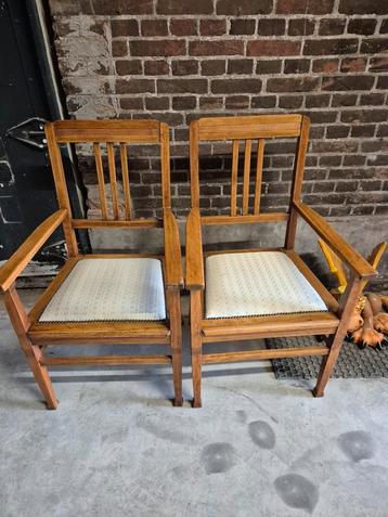 2 leunstoelen beschikbaar voor biedingen