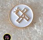 Pin Klein Figuurtje, Verzamelen, Speldjes, Pins en Buttons, Verzenden, Gebruikt