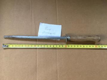 Aanzetstaal 315 mm beschikbaar voor biedingen