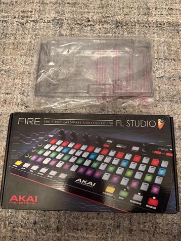 Akai Fire FL Studio controller + Decksaver cover beschikbaar voor biedingen