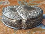 Mooi oud silverplate doosje uit Engeland met harten 10,8 cm., Antiek en Kunst, Antiek | Woonaccessoires, Ophalen of Verzenden