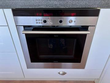 Siemens inbouw combi oven 55 L. met uitschuifrail beschikbaar voor biedingen