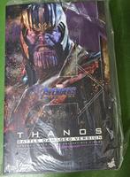 Hot toys Avengers Endgame Thanos Battle Damaged Version MMS5, Verzamelen, Film en Tv, Ophalen of Verzenden, Actiefiguur of Pop