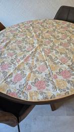 Div kleden ,Vintage Rond Tafelkleed met Rozen, Ophalen of Verzenden, Gebruikt, Rond, Binnen