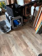 Honden buggy en verschillende manden .zie foto, Ophalen, Gebruikt