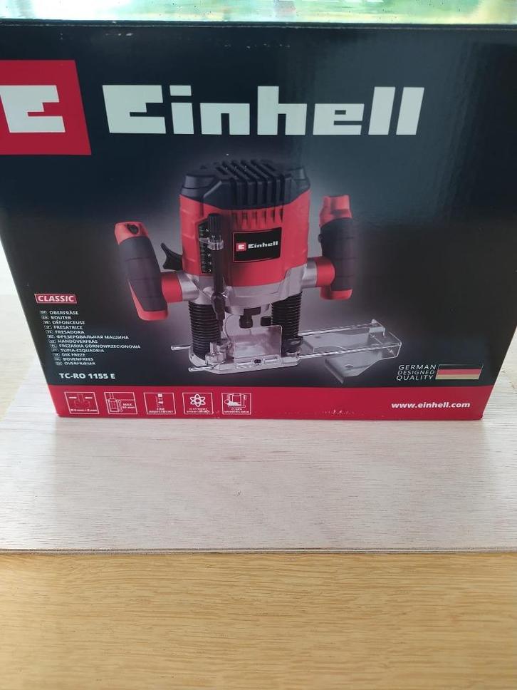 Te Koop Einhell bovenfrees TC-RO 1155 E 2x gebruikt z.g.a.n., Doe-het-zelf en Verbouw, Gereedschap | Handgereedschap, Zo goed als nieuw