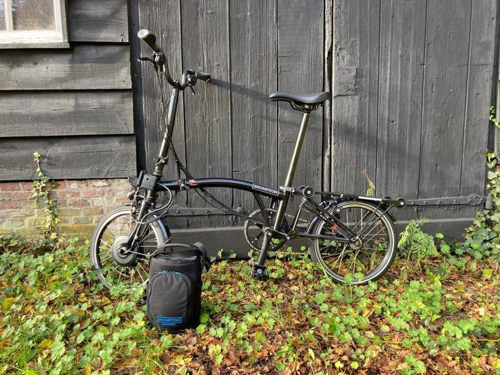 Brompton electrisch H6L in NIEUWSTAAT, Fietsen en Brommers, Fietsen | Vouwfietsen, Zo goed als nieuw, Brompton, 16 tot 18 inch