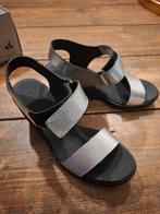 Ecco Sandalen Zilver Maat 38 - Zo Goed Als Nieuw!, Ecco, Zo goed als nieuw, Grijs, Sandalen of Muiltjes