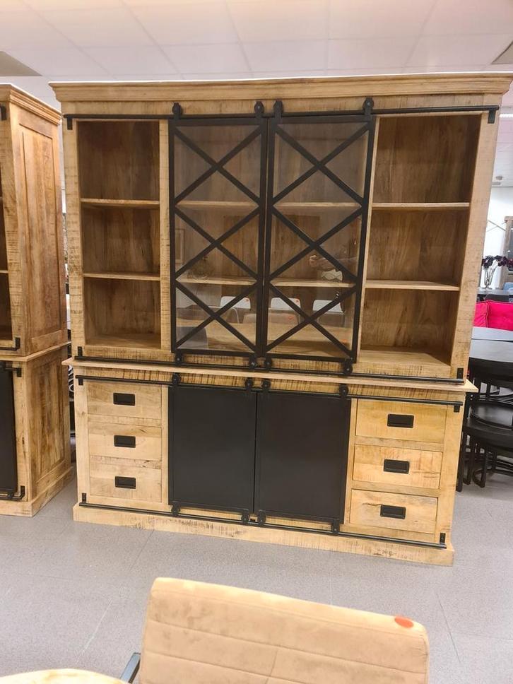 Nieuwe buffetkast Lotte 200x220x50cm mangohout metaal €995, Huis en Inrichting, Kasten | Buffetkasten, Nieuw, 200 cm of meer, 200 cm of meer