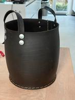 Erg goede zwarte  rubberen mand met handvatten, Huis en Inrichting, Woonaccessoires | Schalen en Manden, Overige materialen, Mand