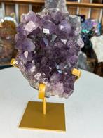 Amethist op standaard, Verzamelen, Mineralen en Fossielen, Ophalen of Verzenden, Mineraal
