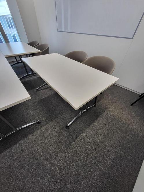 Vergadertafels/bureau Magnus Olesen Contact, Huis en Inrichting, Bureaus, Zo goed als nieuw, Bureau, Ophalen