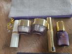 ESTEE LAUDER miniaturen set + toilettasje, Sieraden, Tassen en Uiterlijk, Uiterlijk | Gezichtsverzorging, Ophalen of Verzenden