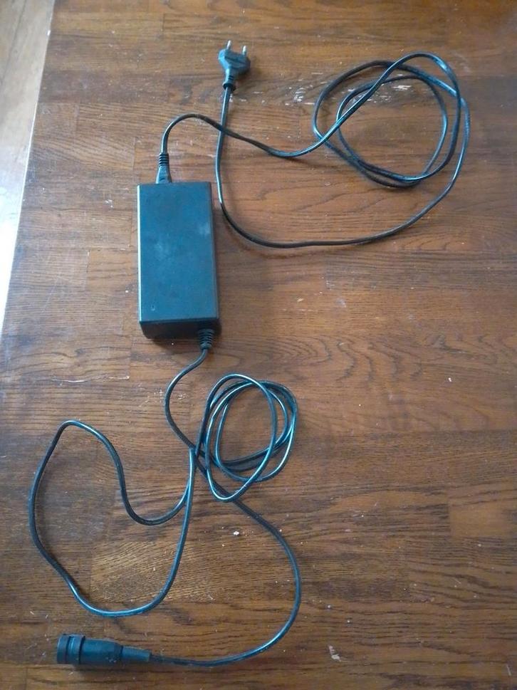 Gazelle Innergy Oplader - Origineel, Fietsen en Brommers, Fietsaccessoires | Fietsaccu's, Gebruikt, Ophalen of Verzenden