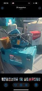Makita Borstelmachine met 2 Nieuwe Borstels, Ophalen of Verzenden, Gebruikt, Minder dan 600 watt, Overige typen