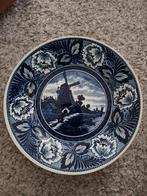 Delfts blauw bord met molen, Ophalen of Verzenden