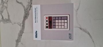 8BitDo Retro 18 Mechanische Numpad - Nieuw! beschikbaar voor biedingen