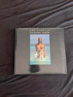 The Pirelli Calendre Album 1988 the first 25 years, Ophalen of Verzenden, Zo goed als nieuw, Auto's