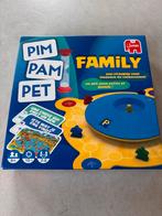 Pim Pam Pet Familie - Leuk Gezelschapsspel, Hobby en Vrije tijd, Gezelschapsspellen | Bordspellen, Een of twee spelers, Ophalen of Verzenden