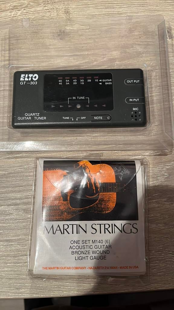 Elto gitaar tuner en snaren nieuwe, Muziek en Instrumenten, Snaarinstrumenten | Gitaren | Akoestisch, Ophalen of Verzenden, Zo goed als nieuw
