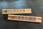 WINTER HERFST in oude houten Scrabble letters seizoenen bord, Huis en Inrichting, Ophalen of Verzenden, Zo goed als nieuw