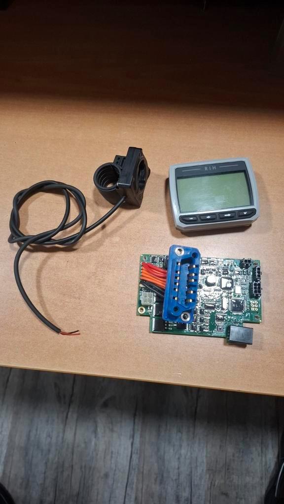 Onderdelen voor RIH elektrische fiets display en controller, Fietsen en Brommers, Fietsaccessoires | Fietscomputers, Zo goed als nieuw