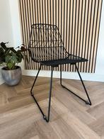 Mooie draadstoel zwart (en wit), Ophalen, Gebruikt, Zwart, Design