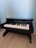 Houten piano kinderen New Classic Toys, Muziek en Instrumenten, Accordeons, Ophalen of Verzenden, Zo goed als nieuw, 120-bas, Accordiola