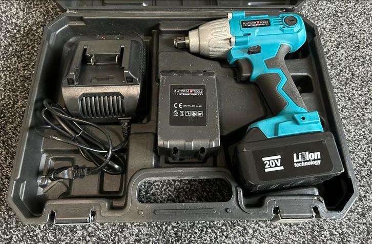 Platinum Tools Accu Slagmoersleutel - Zo goed als nieuw, Doe-het-zelf en Verbouw, Gereedschap | Overige machines, Zo goed als nieuw