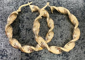 Prachtige 14 karaats gouden wokkel oorbellen beschikbaar voor biedingen