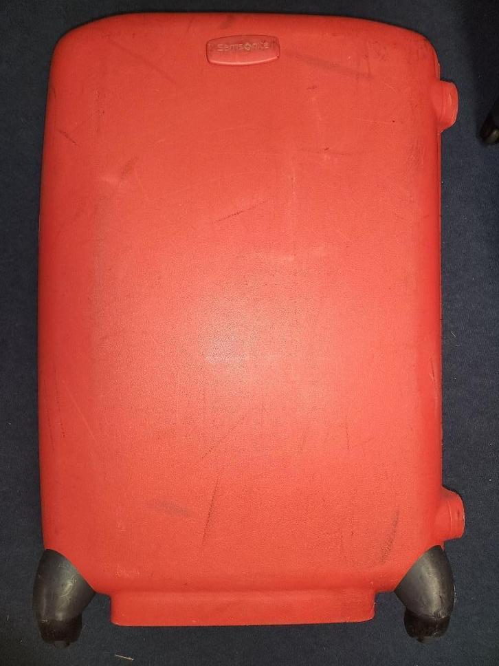 rode 4 wiel spinner Samsonite harde koffer maat M, Sieraden, Tassen en Uiterlijk, Koffers, Zo goed als nieuw, Hard kunststof, 70 cm of meer