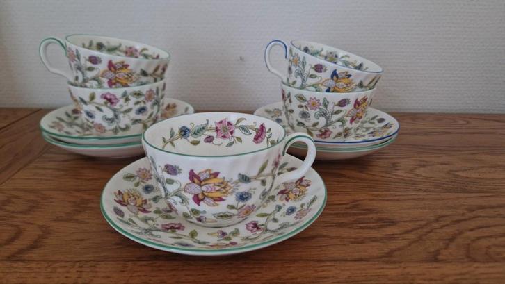 Minton S782 porseleinen theekopjes Hallo Blue, Huis en Inrichting, Keuken | Servies, Gebruikt, Kop(pen) en/of Schotel(s), Overige stijlen