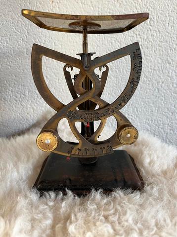 Antieke Brievenweegschaal Columbus beschikbaar voor biedingen