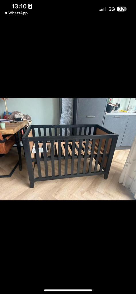 Ledikant/kinder bedje, Kinderen en Baby's, Boxen, Zo goed als nieuw, Ophalen