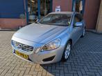 Volvo V60 1.6 T3 OCEAN RACE, DEALER ONDERHOUDEN, Airco, PDC, Auto's, Voorwielaandrijving, Gebruikt, Startonderbreker, 4 cilinders
