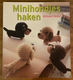 Mitsuki Hoshi - Minihondjes haken, Mitsuki Hoshi, Ophalen of Verzenden, Zo goed als nieuw