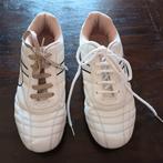 Witte sneakers met zwart roze accenten, Ophalen of Verzenden, Zo goed als nieuw, Sneakers of Gympen