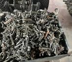 300 haakse klemmen, 50 draaiklemmen, Doe-het-zelf en Verbouw, Ophalen, Gebruikt, Overige typen