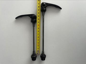 Set snelspanners voor fietswielen beschikbaar voor biedingen