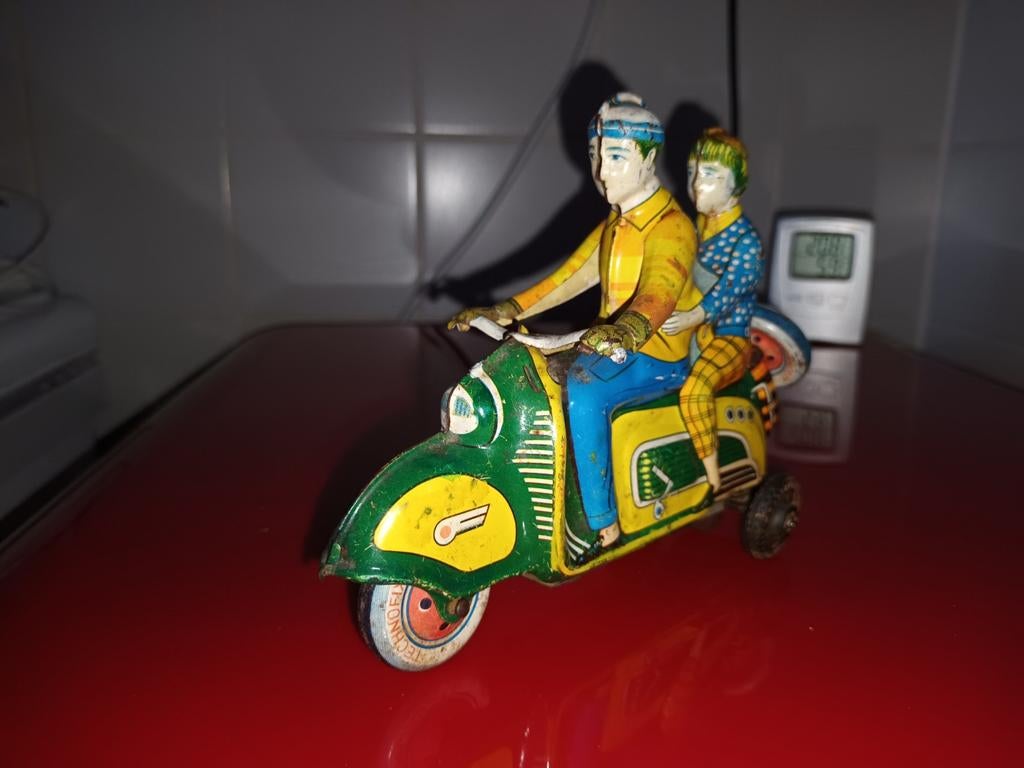 Blikken speelgoed. Scooter + man vrouw.  Technofix Germany., Antiek en Kunst, Antiek | Speelgoed, Ophalen of Verzenden