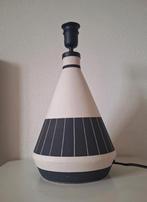 Tafellamp h&m home keramiek beige japandi, Huis en Inrichting, Lampen | Tafellampen, Ophalen, Minder dan 50 cm