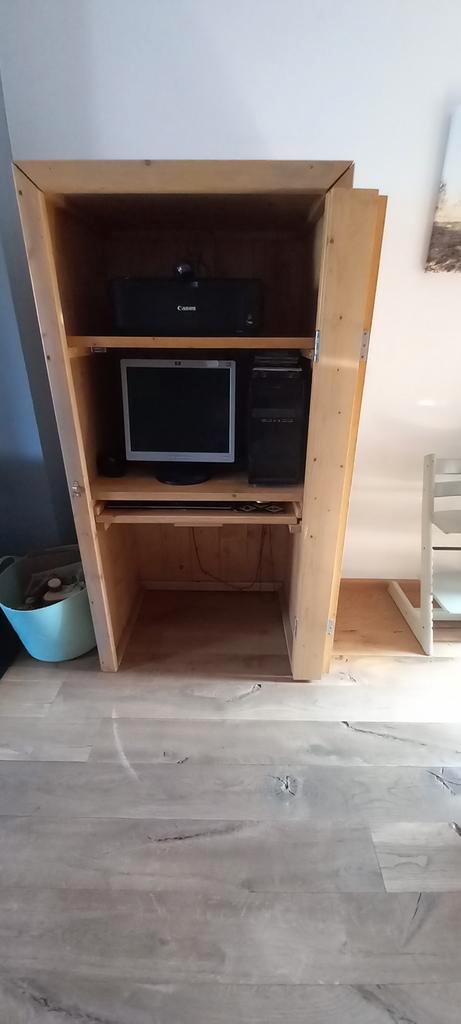 Computerkast / Bureau - Hout - Afsluitbaar, Huis en Inrichting, Kasten | Computermeubels, Gebruikt, 120 tot 170 cm, 70 tot 120 cm