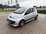 Peugeot 107 1.0-12V XR SPORT, Gebruikt, 4 stoelen, 68 pk, Bedrijf