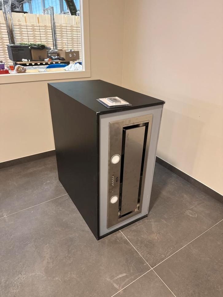 Afzuigkap - Inbouw - AEG, Witgoed en Apparatuur, Afzuigkappen, Zo goed als nieuw, Inbouw, Vlakschermkap, 400 tot 600 m³ per uur